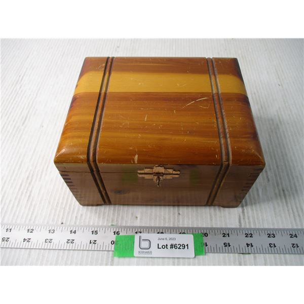 Small Wooden Storage Box (7 1/2" x 6")