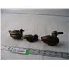 Image 1 : (3) Wooden Ducks