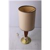 Image 4 : Vintage Mid Century Lamp (Working)