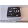 Image 1 : Battery Operated Wall Clock & Calendar