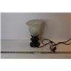 Image 1 : Lamp w/Metal Base (working)