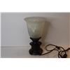Image 3 : Lamp w/Metal Base (working)