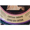 Image 2 : (2) Cotton Throw Blankets