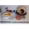 Image 1 : Bingo Dabbers - Glass Hand Juicer - Assorted Kitchen Items