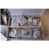 Image 3 : First Aid Kit (clasps broken) - Photo Frame - Plastic Dog Portrait Picture