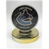 Image 1 : TREVOR LINDEN SIGNED VANCOUVER CANUCKS HOCKEY PUCK IS DISPLAY CASE