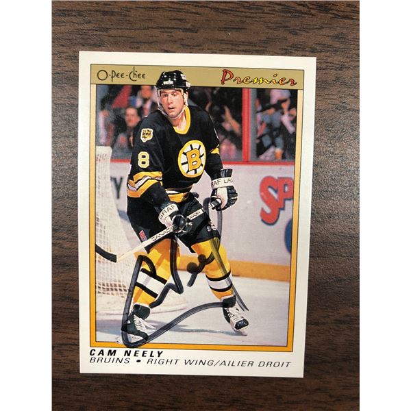 SIGNED CAM NEELY HOCKEY CARD