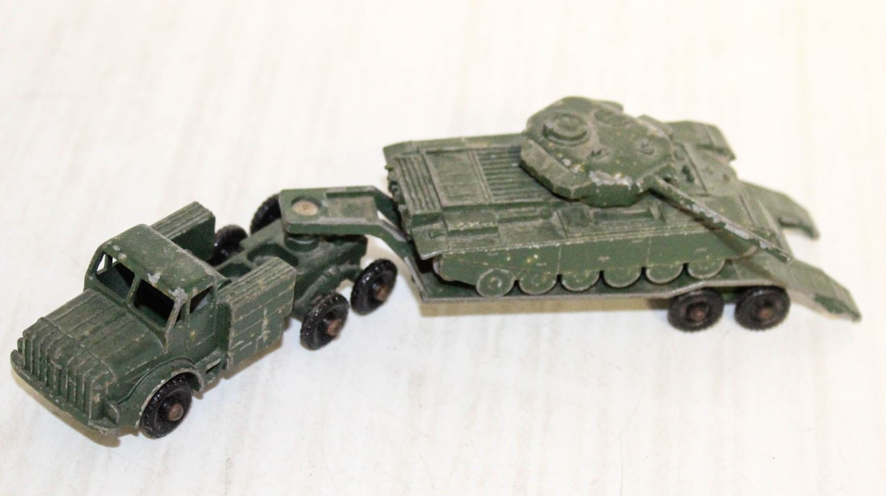 MATCHBOX TANK TRANSPORTER SET