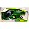 Image 1 : JOHN DEERE 9500 COMBINE IN BOX ERTL