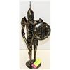 Image 1 : VINTAGE METAL KNIGHT STATUE