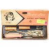 Image 1 : 1950S HAIR CURLER IN BOX