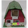Image 3 : 1950S TIN BARN PLAYSET