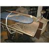 Image 1 : Clothes Press