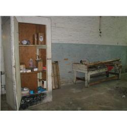 Cabinet - Table - Contents