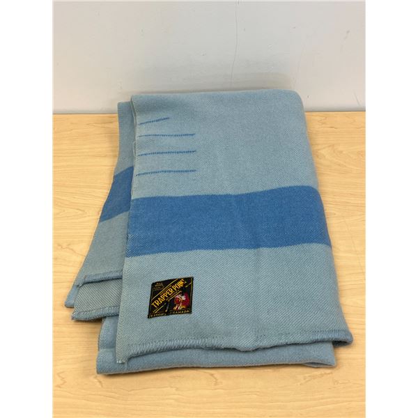 Blue Eaton's All Wool 3.5 Pt. Trapper Point Blanket - Approx: 82x60 