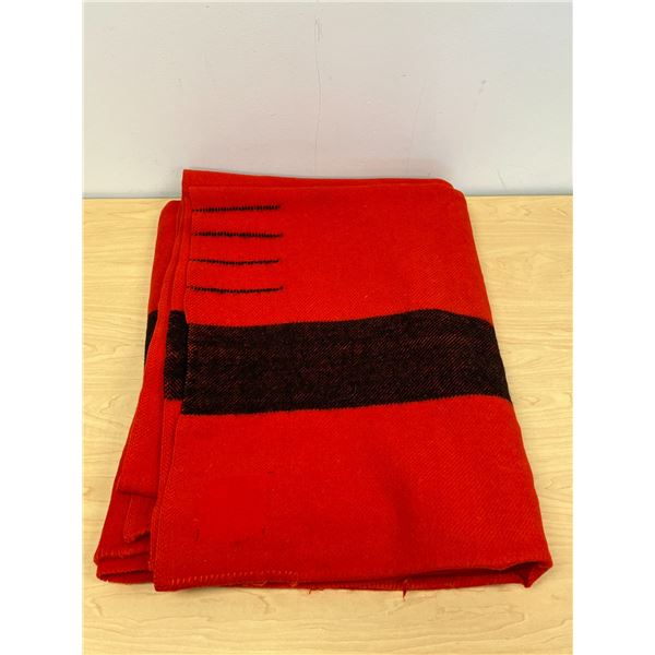 Red 4 Point Wool Blanket - Tag came off - Approx: 88x72 