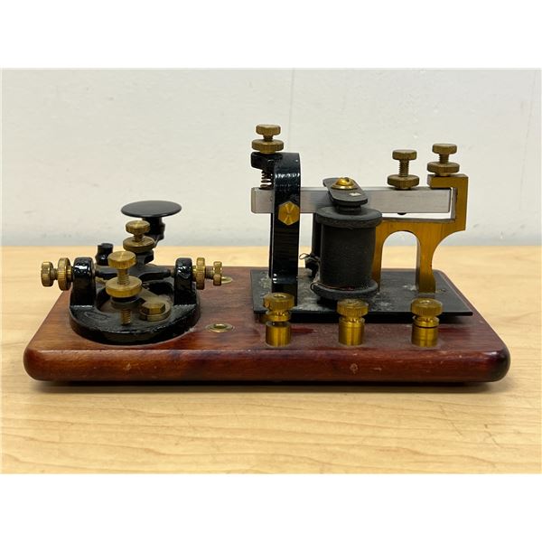 Vintage Telegraph - Signal Electric Manufacturing (Menominee, MI) Base approx: 7x4.5 