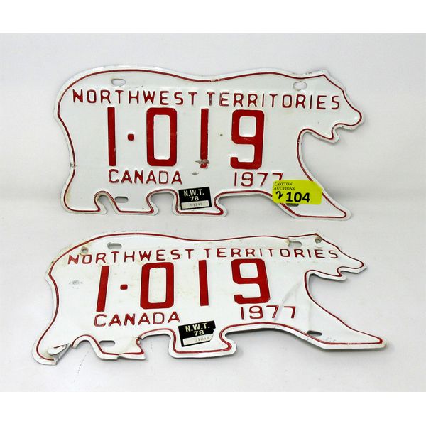 Matched Pair of 1977 NWT License Plates 
