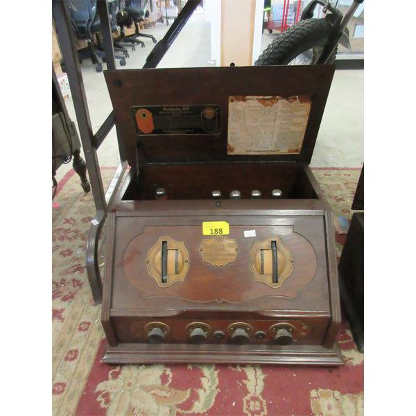 Antique RCA Slant Front Radiola 20 