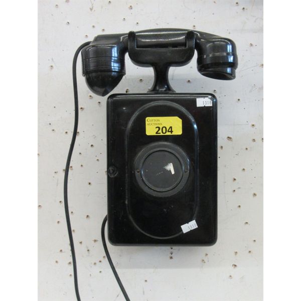 Vintage Metal Case Wall Cradle Phone