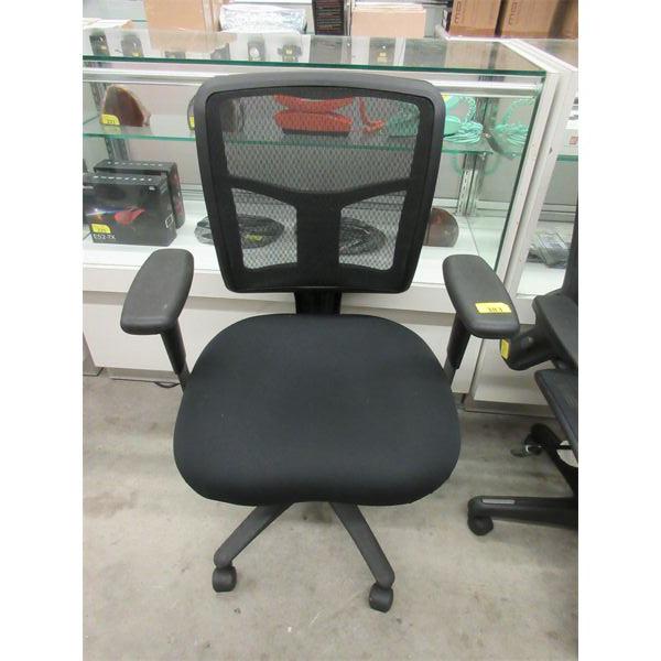Black Mesh Office Chair with Fabric Seat