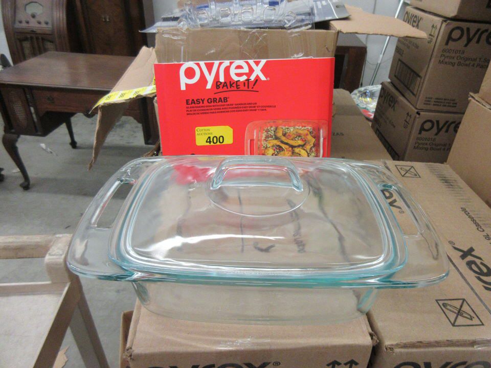 Pyrex Case Case of 2 New Pyrex Easy Grab Lidded Casseroles