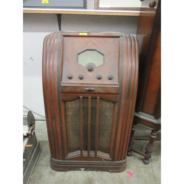 Vintage Westinghouse Short Wave Radio w/ License