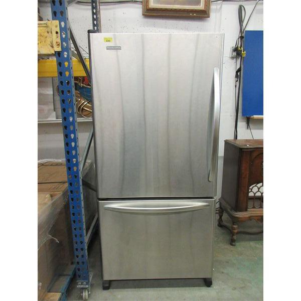 KitchenAid Refrigerator with Bottom Mount Freezer - Tested, Working, Gets Cold 