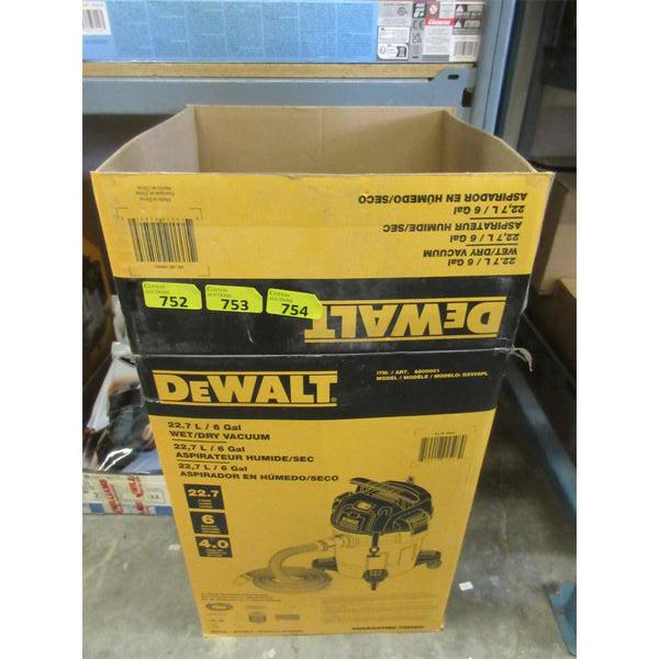 DeWalt 22.7 Litre Wet/Dry Vacuum 