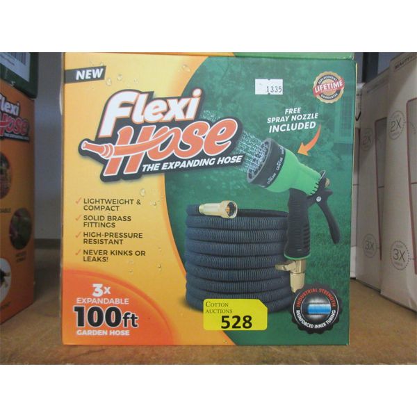 Expandable 100' Flexi Hose with Spray Nozzle