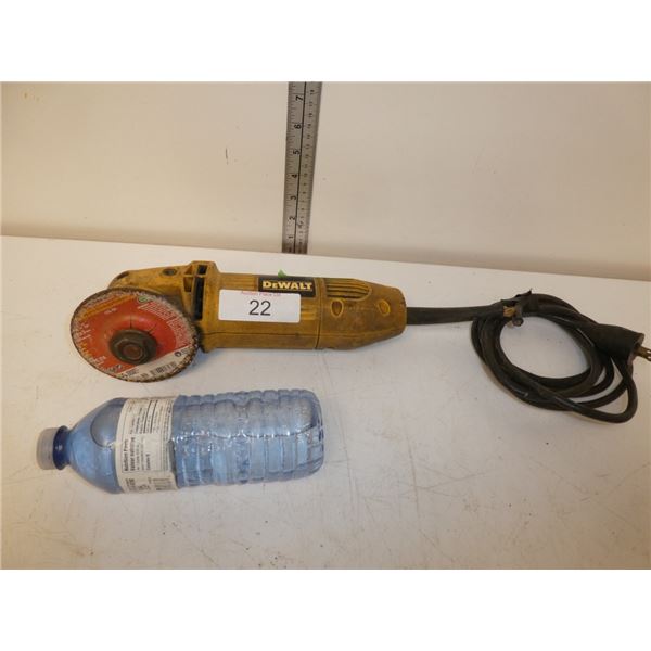 DeWalt DW400 4.5" angle grinder works