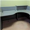 Image 3 : Professional Office Desk / Cubicle