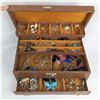 Image 1 : Large Lot of Vintage Jewelry and Musical Jewelry Box