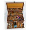 Image 2 : Large Lot of Vintage Jewelry and Musical Jewelry Box