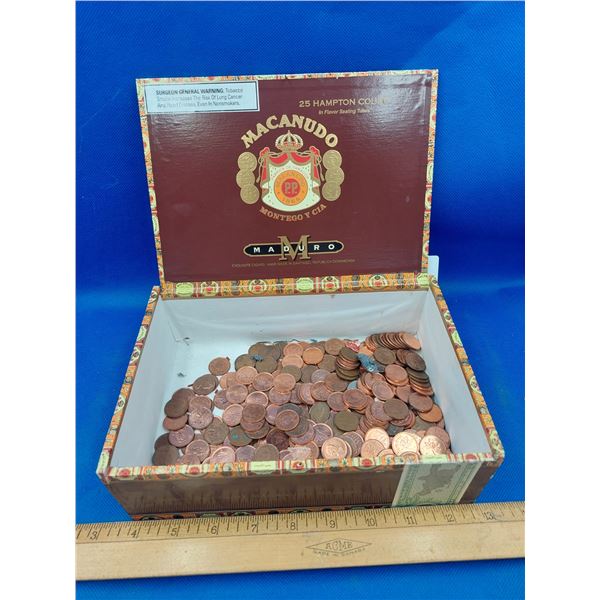 VINTAGE CIGAR BOX W/PENNIES