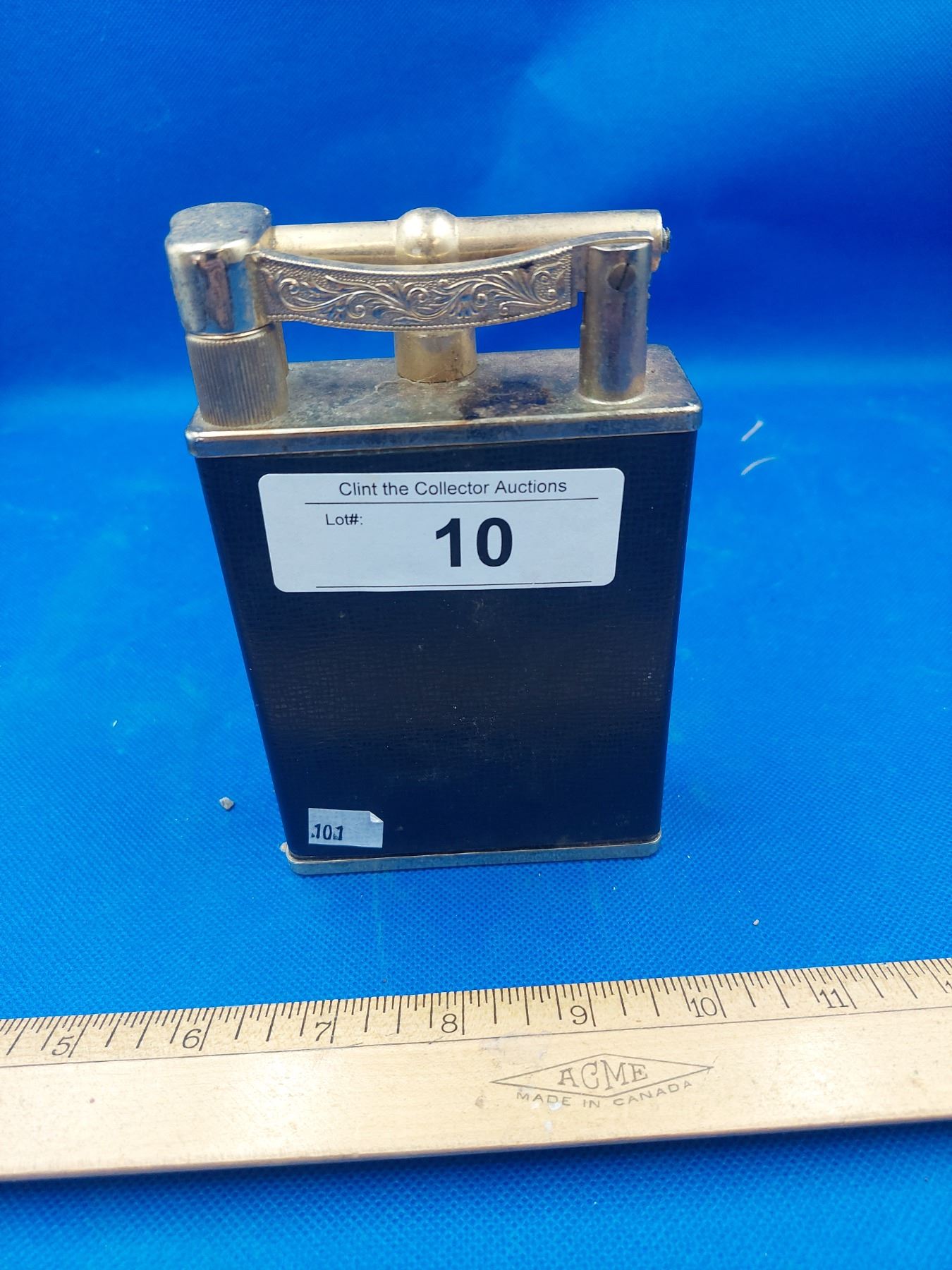 VINTAGE LARGE TABLE LIGHTER