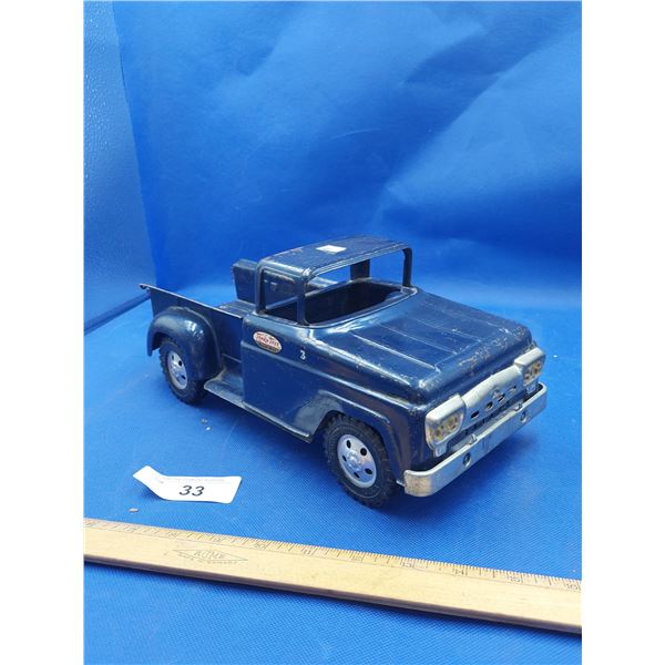 VINTAGE TONKA PRESSED STEEL TRUCK