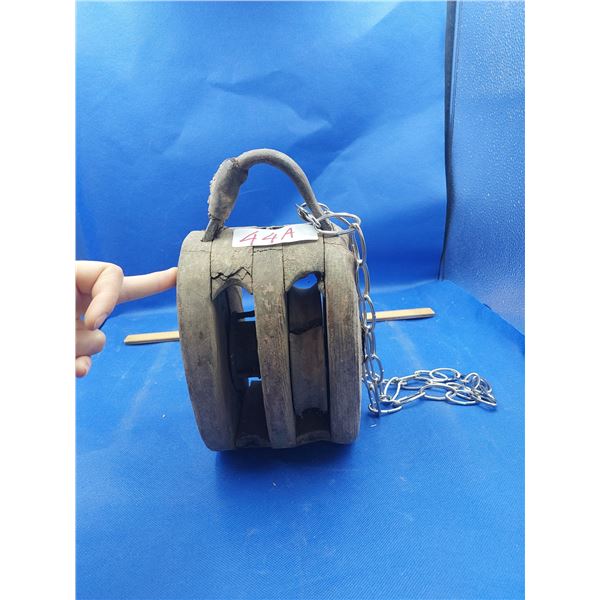 VINTAGE WOODEN PULLEY BLOCK & TACKLE DOUBLE WHEEL