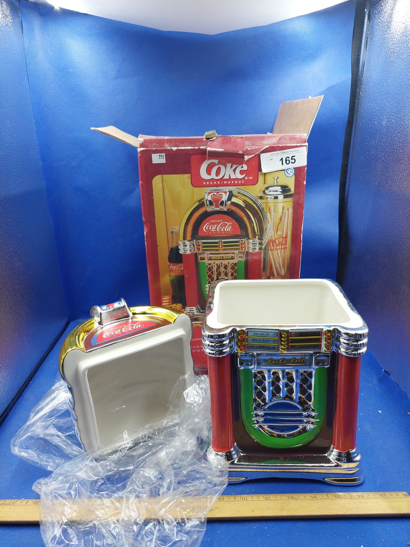 COCA COLA JUKEBOX COOKIE JAR IN ORIGINAL BOX