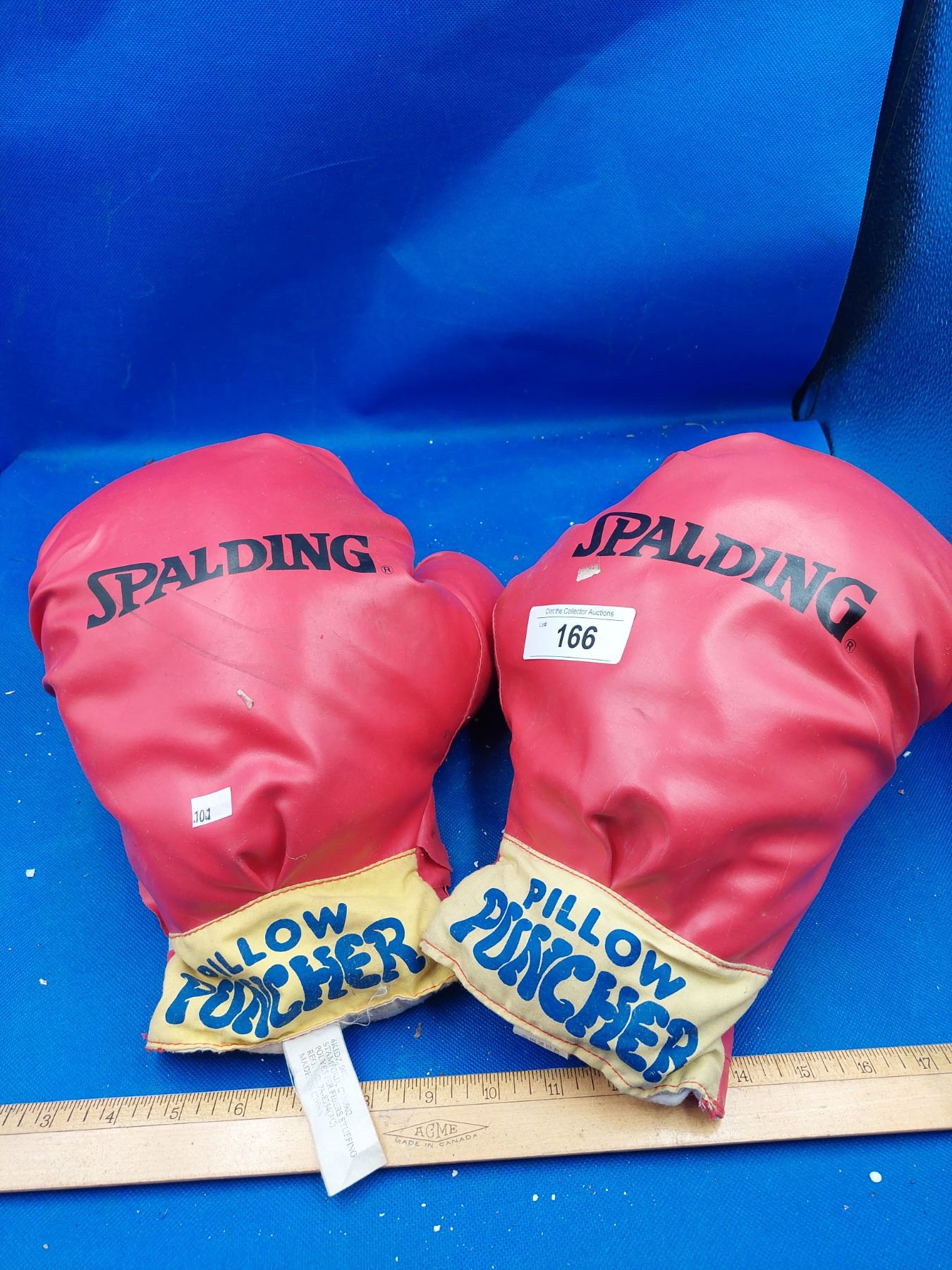 PAIR SPALDING PILLOW PUNCHER BOXING GLOVES