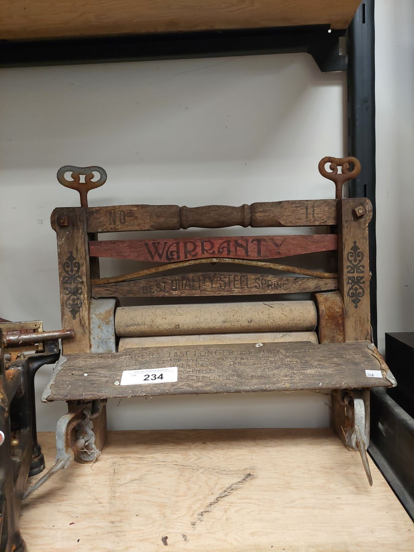 ANTIQUE WARRANTY HAND CRANK WRINGER WASHER