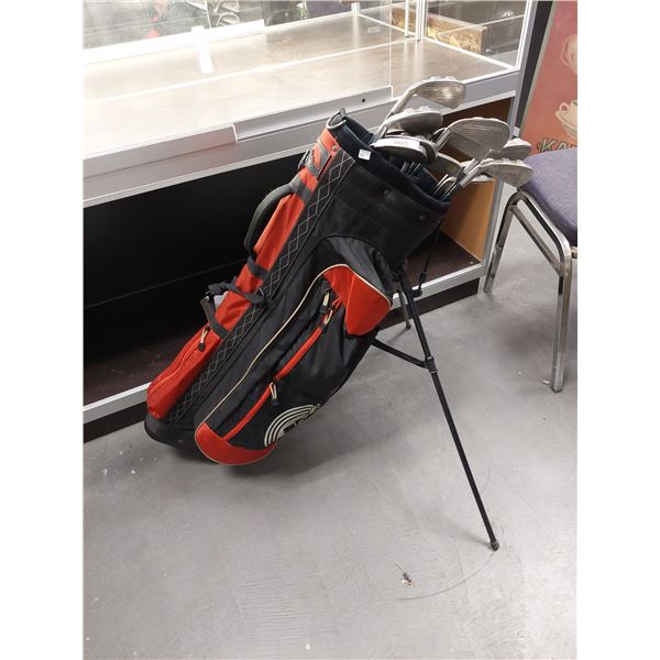 SET OF FILA GOLF CLUBS W/BAG