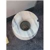 Image 5 : VERY LARGE SOLID MARBLE VASE