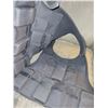 Image 2 : TKO WEIGHTED VEST WITH 18 WEIGHTS