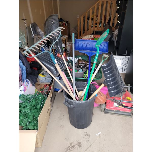 OUTDOOR GARBAGE CONTAINER WITH VARIOUS YARD TOOLS