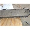 Image 2 : LIKE NEW RESIDENTIAL PUSH BROOM