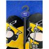 Image 3 : Pittsburgh Penguins Plush Slippers (Mens 7-8)