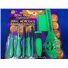 Image 2 : 2 x 20pc Family Carving Kit