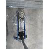 Image 2 : Blue Floor Jack