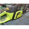 Image 2 : Poulan 18" P4018 Gas Chain Saw